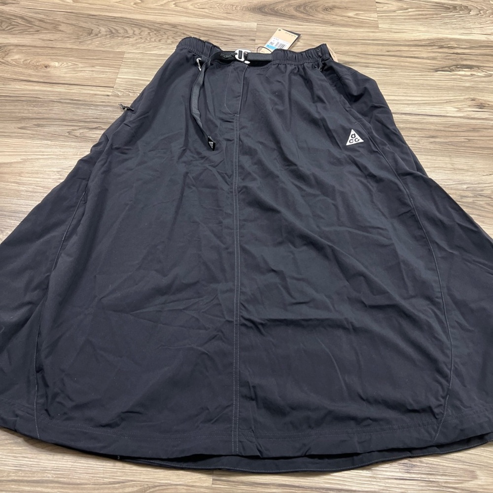 Nike ACG Smith Summit Outdoor Hiking Skirt Black Women’s Medium IB4431-010 $140